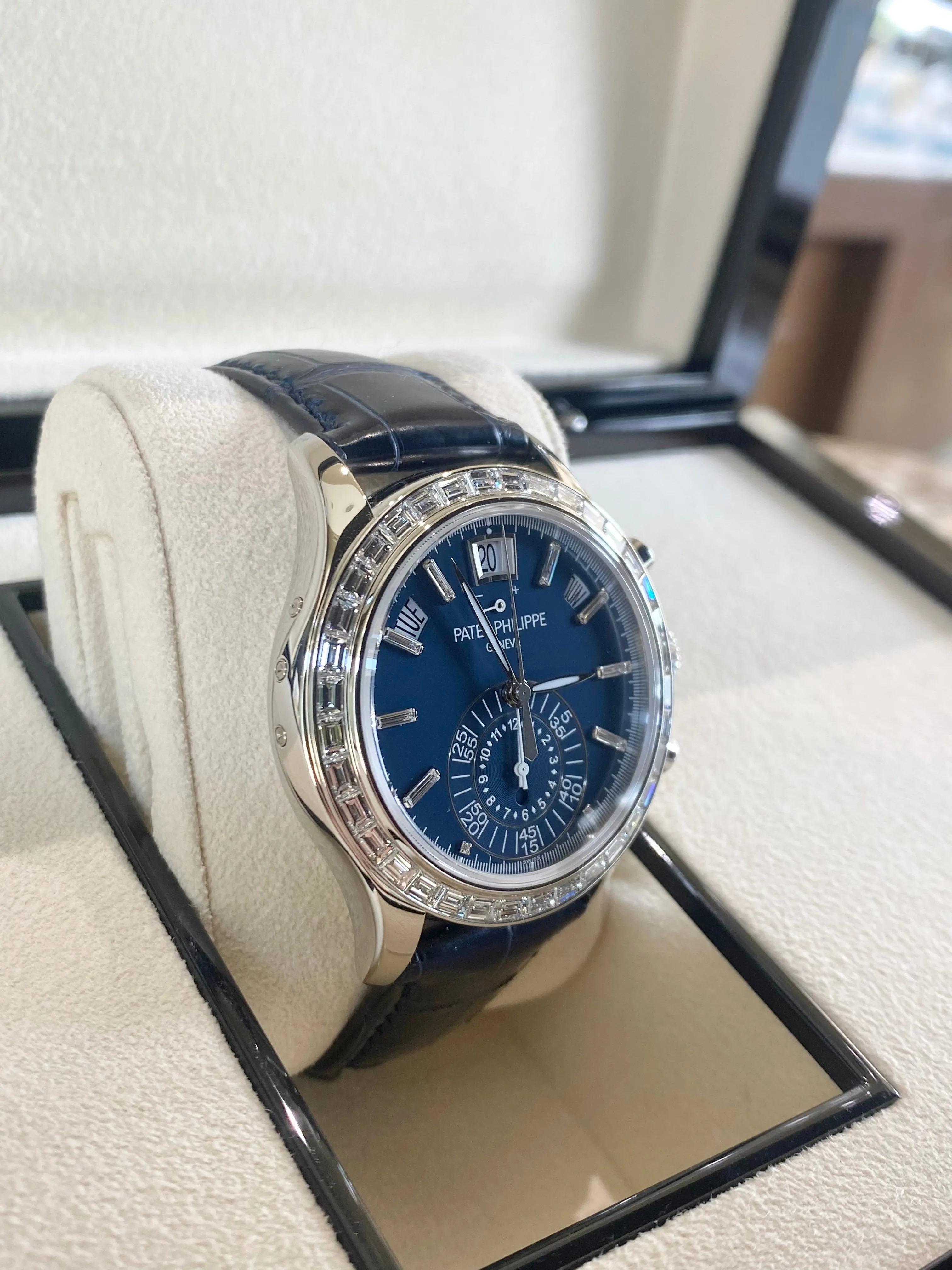 2023 Patek Philippe Complications Chronograph 5961P-001