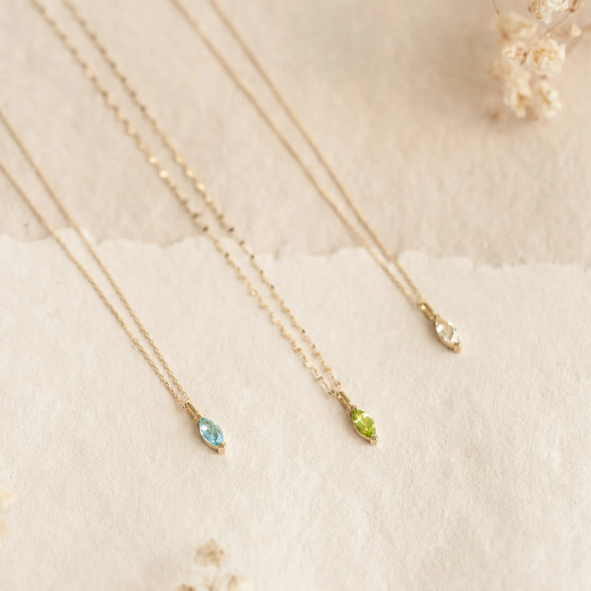 August Birthstone Pendant 14k Gold - Olivine