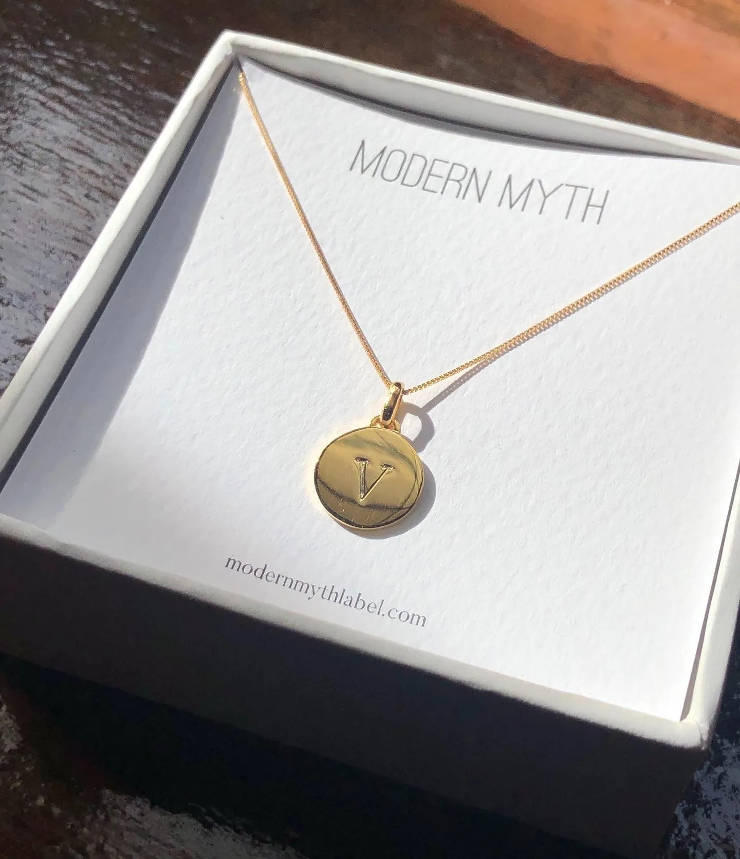 Disc Pendant Necklace, Solid Gold, Free Manual Engraving