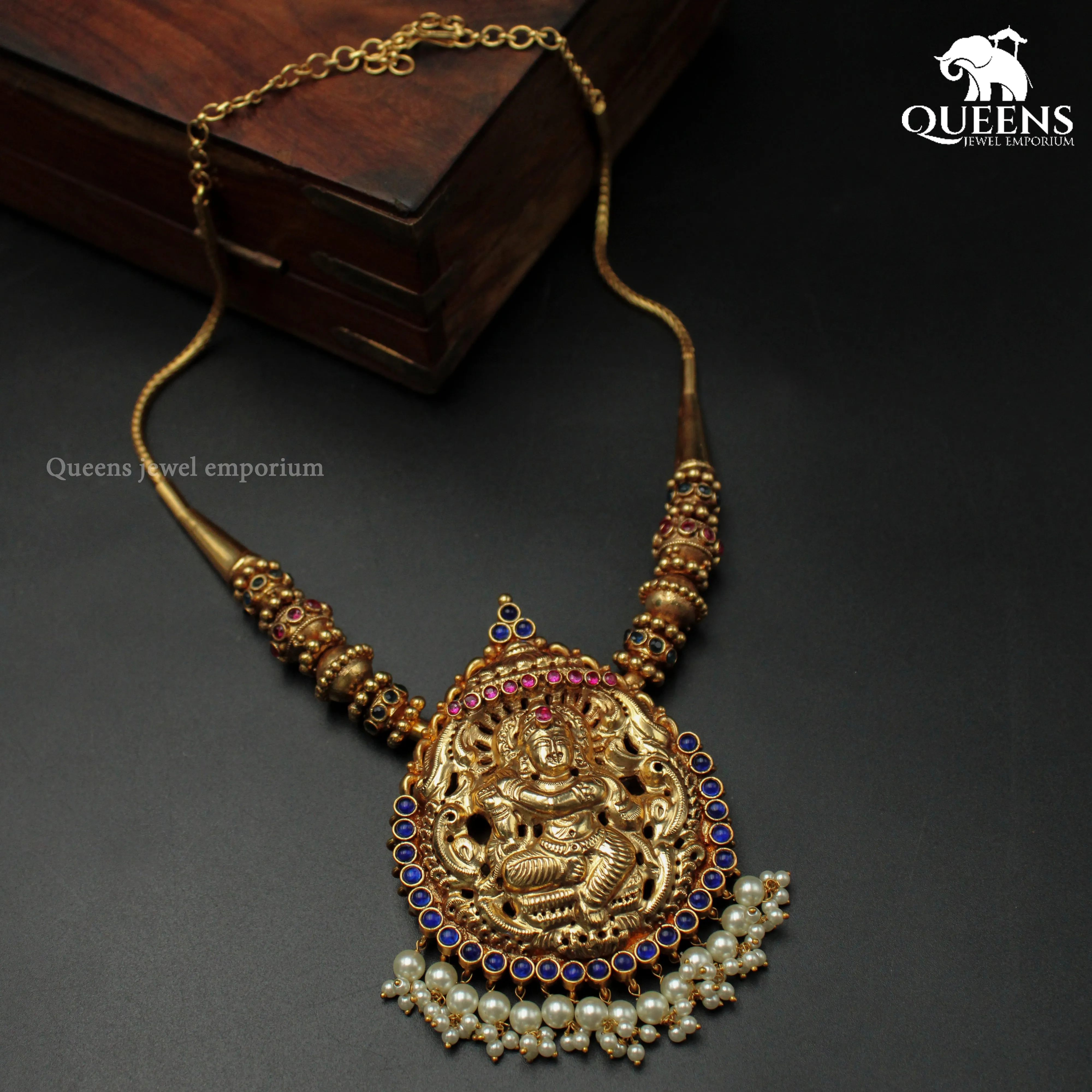 DIVINE LAKSHMI NAGAS NECKLACE