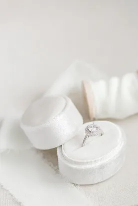 Ivory Velvet Horizontal Oval Ring Box