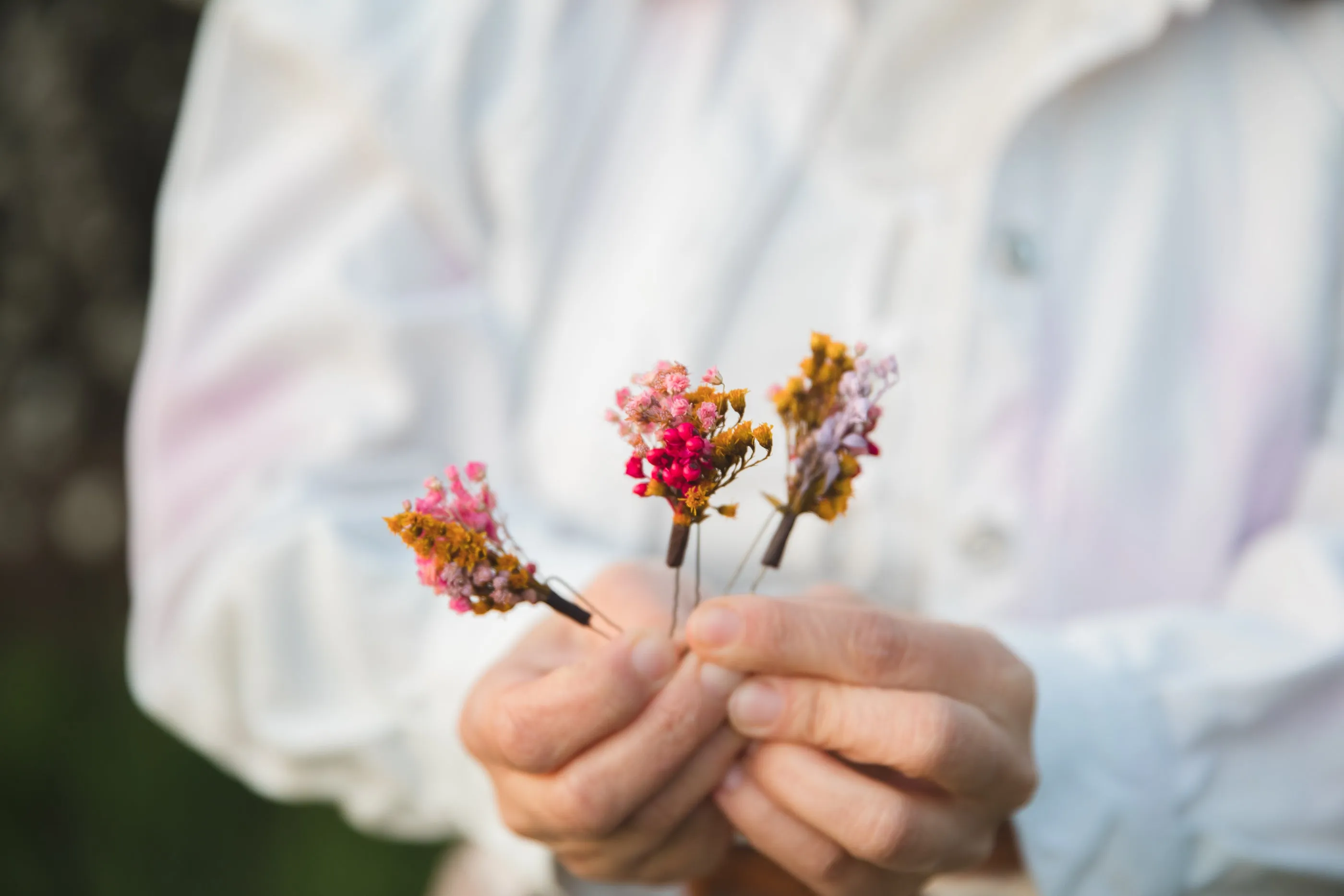 Pink and fuchsia flower hairpin