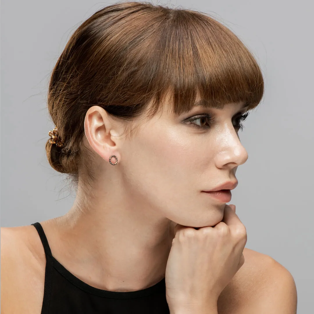 Tiny twig hoops with dewdrops - stud earrings - silver 925 - rainbow patina
